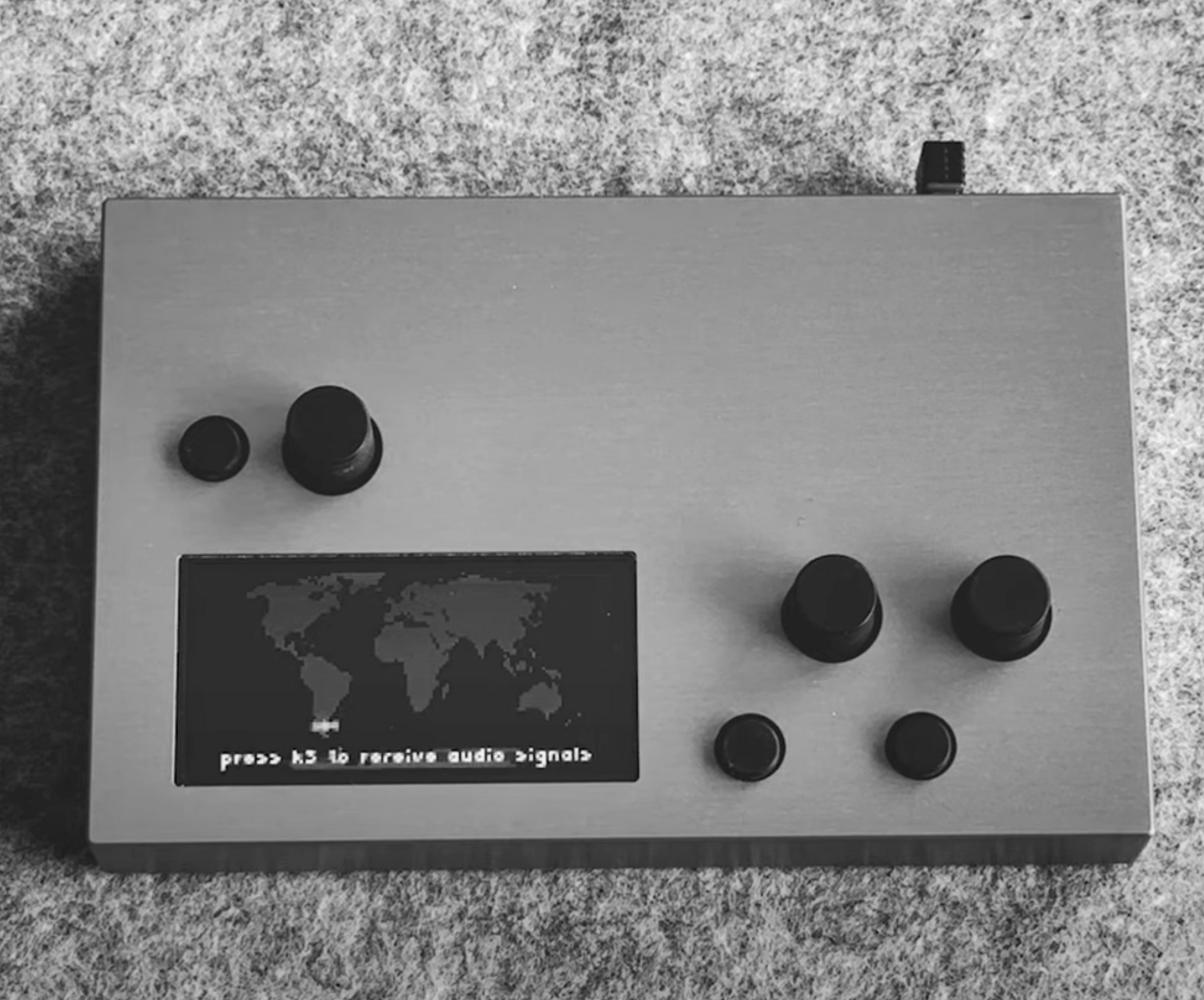 春夏新作モデル ufo: ISS the by powered oscillator frequency ultra-low an 邦楽